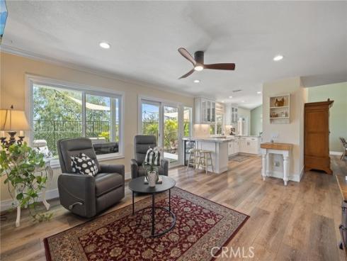 14 Helmcrest , Aliso Viejo, CA