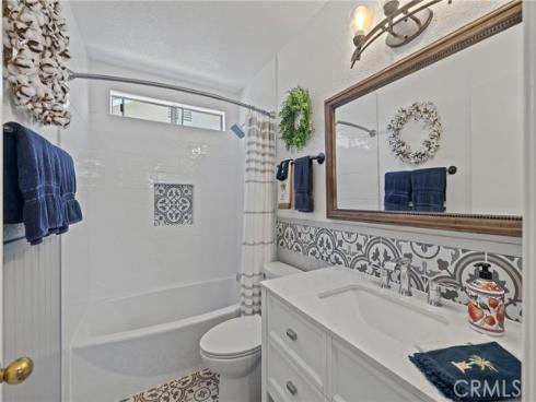 14  Helmcrest  , Aliso Viejo, CA