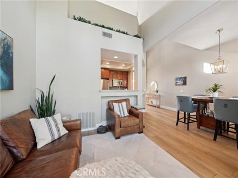 4 Woodcrest 326 Lane, Aliso Viejo, CA
