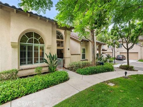 4 Nightingale Drive, Aliso Viejo, CA