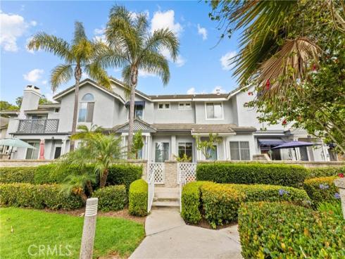 70 Breakers Lane