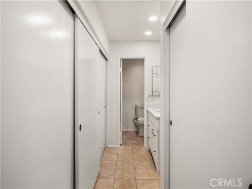 5573 E Vista Del Rio  , Anaheim Hills, CA
