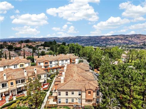 1027 S Stresa , Anaheim Hills, CA