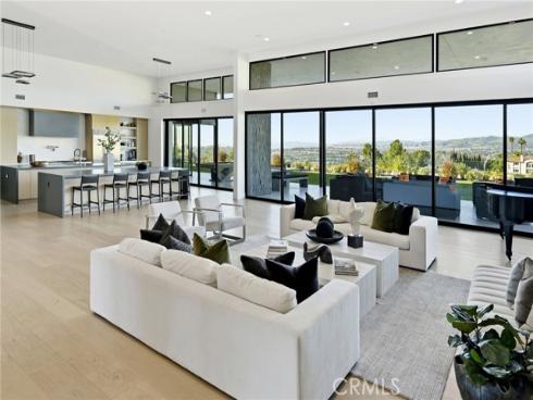 7663 E Corto , Anaheim Hills, CA