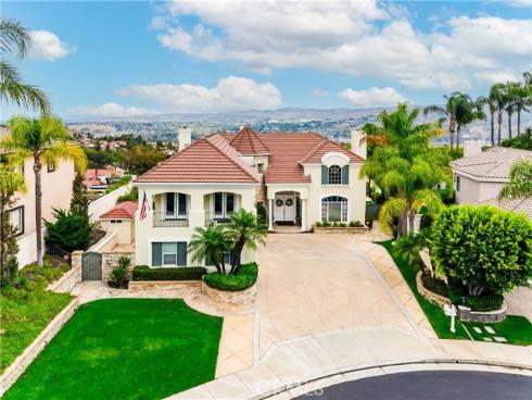 7801 E Bridgewood Drive, Anaheim Hills, CA