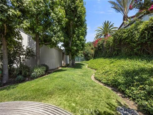 130 S Leola Way , Anaheim Hills, CA