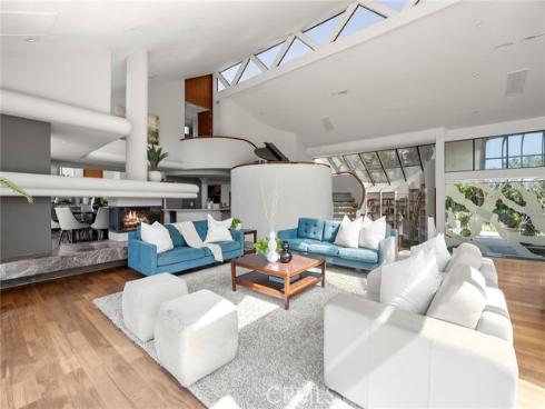 130 S Leola Way , Anaheim Hills, CA