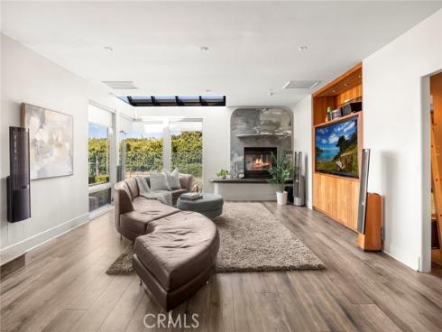 130 S Leola Way , Anaheim Hills, CA