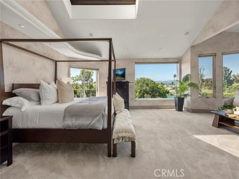 130 S Leola Way , Anaheim Hills, CA