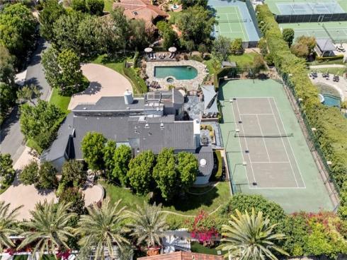 130 S Leola Way , Anaheim Hills, CA