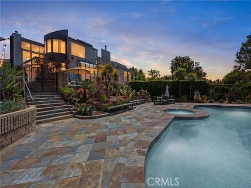 130 S Leola Way , Anaheim Hills, CA