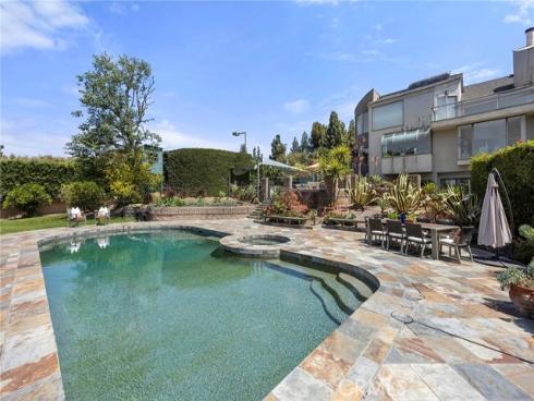 130 S Leola Way , Anaheim Hills, CA