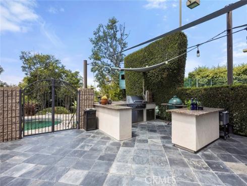 130 S Leola Way , Anaheim Hills, CA