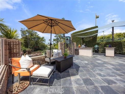 130 S Leola Way , Anaheim Hills, CA