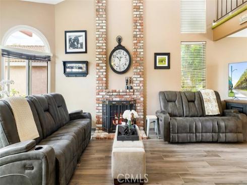 280 S Brookside Court, Anaheim Hills, CA