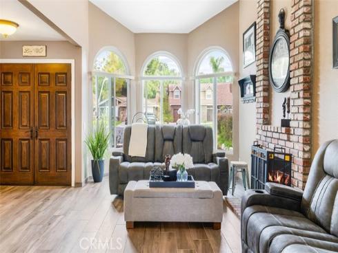 280 S Brookside Court, Anaheim Hills, CA