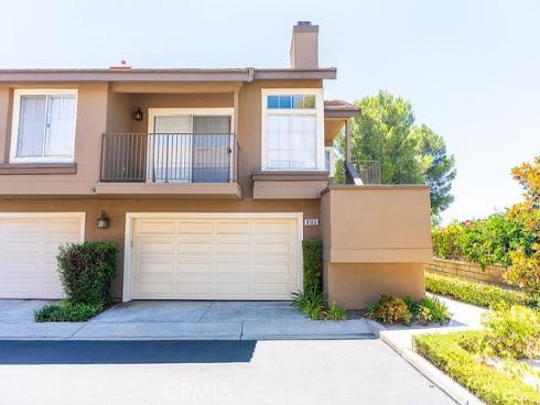 8123 E Oak Ridge Cir