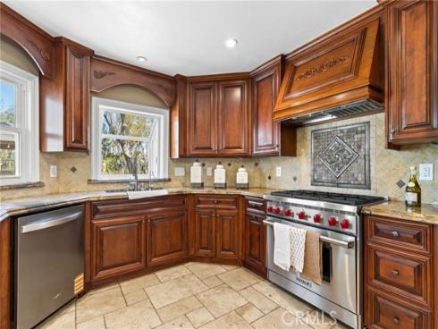 6573 E North View Drive, Anaheim Hills, CA