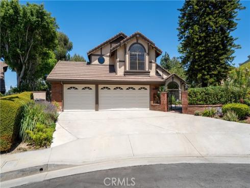 5185 E. Fairfield