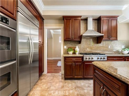 970 S Barton Court, Anaheim Hills, CA