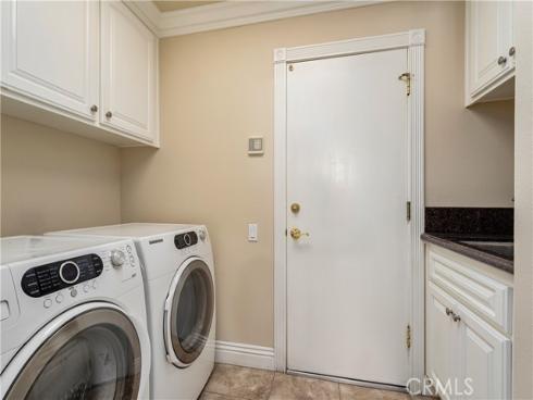 970 S Barton Court, Anaheim Hills, CA