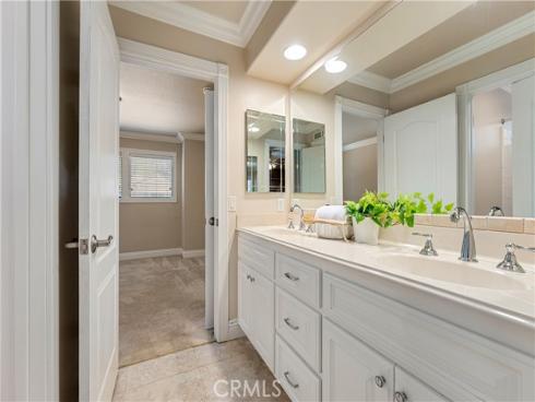 970 S Barton Court, Anaheim Hills, CA