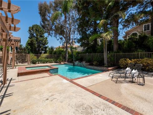 970 S Barton Court, Anaheim Hills, CA