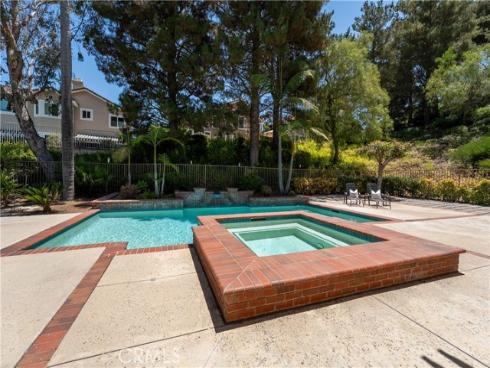 970 S Barton Court, Anaheim Hills, CA