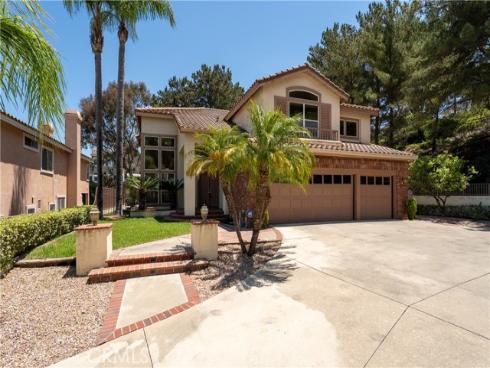 970 S Barton Court, Anaheim Hills, CA