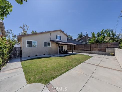 137 N Wade  , Anaheim Hills, CA