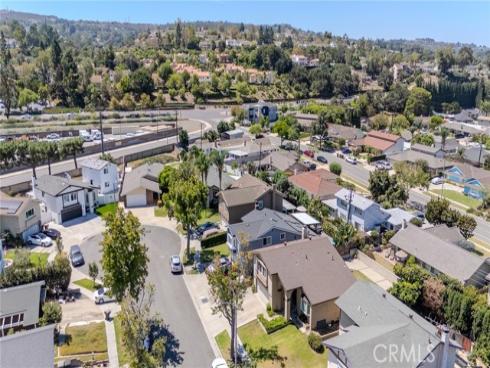 137 N Wade  , Anaheim Hills, CA