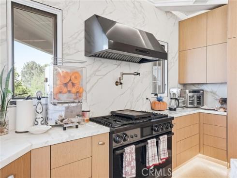 381 S Henning Way, Anaheim, CA