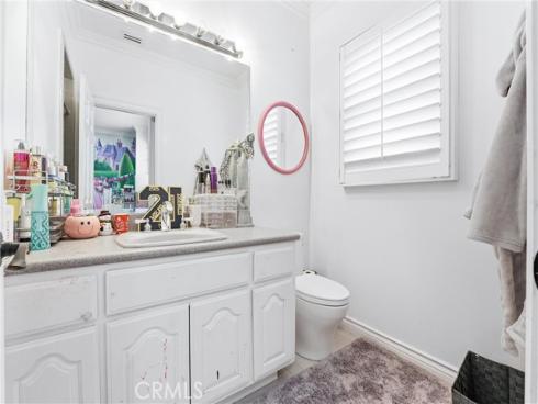 381 S Henning Way, Anaheim, CA