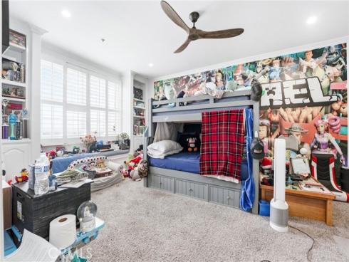 381 S Henning Way, Anaheim, CA