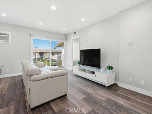 1860 W Glenoaks L , Anaheim, CA
