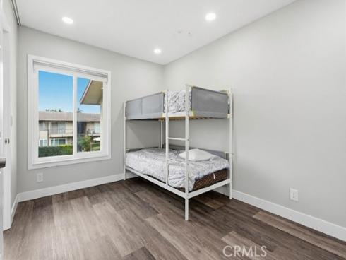 1860 W Glenoaks L , Anaheim, CA