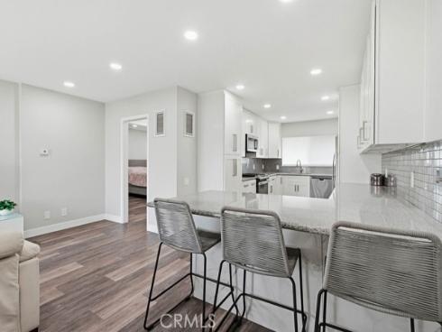 1860 W Glenoaks L , Anaheim, CA
