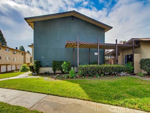 1860 W Glenoaks L , Anaheim, CA