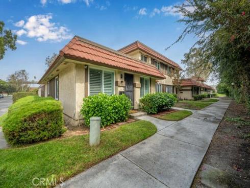 2697 W Parkside Lane , Anaheim, CA