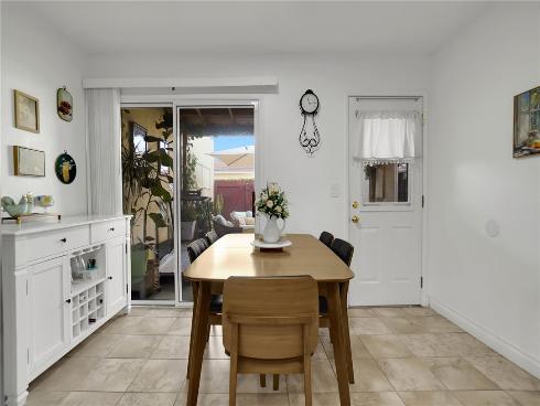 1795 W Glenoaks Avenue, Anaheim, CA