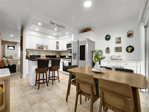 1795 W Glenoaks Avenue, Anaheim, CA