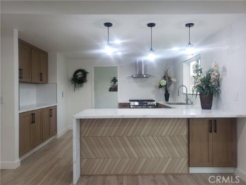 2758 W Stocton , Anaheim, CA