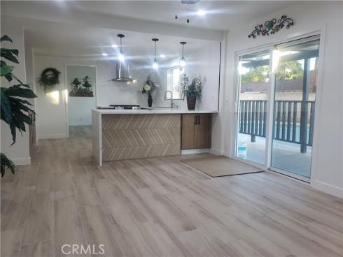 2758 W Stocton , Anaheim, CA