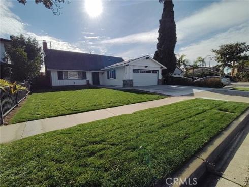 2758 W Stocton , Anaheim, CA