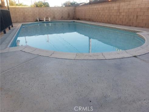 2758 W Stocton , Anaheim, CA