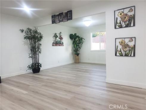 2758 W Stocton , Anaheim, CA