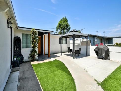 10301 Antigua Street, Anaheim, CA