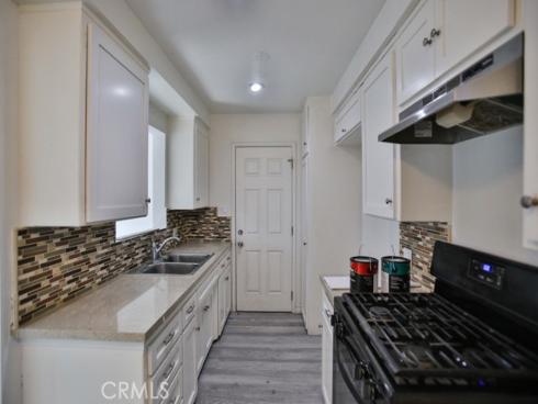 525 W Hampshire Avenue, Anaheim, CA