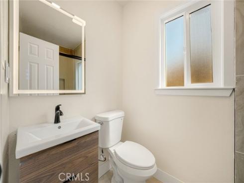 2106 W Cerritos , Anaheim, CA