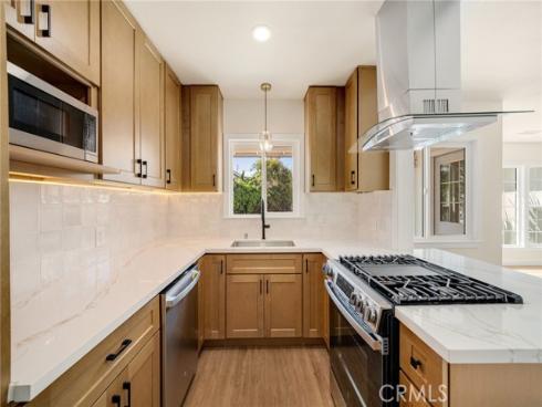 2106 W Cerritos , Anaheim, CA